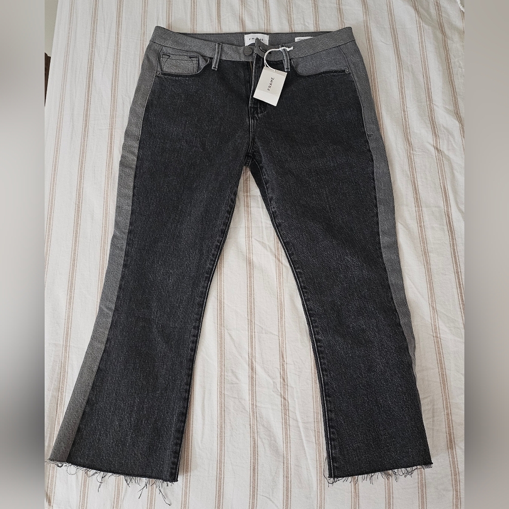 Frame le pixie crop mini boot jean